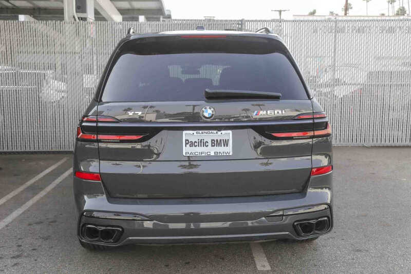 2026 BMW X7 M60i