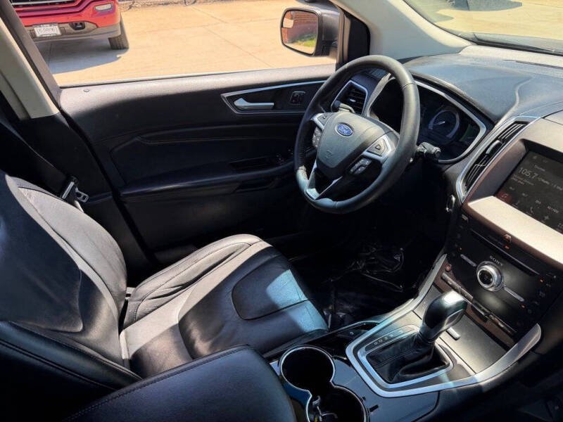 2018 Ford Edge Titanium