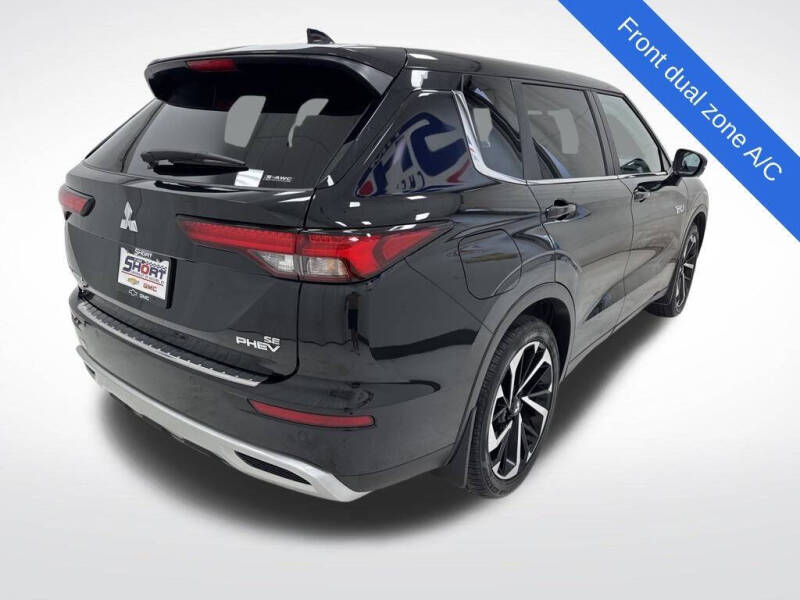 2024 Mitsubishi Outlander PHEV SE