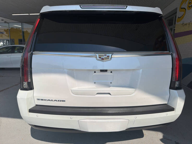 2019 Cadillac Escalade ESV Luxury