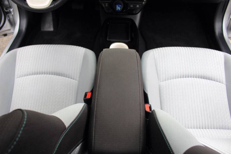 2017 Toyota Prius Three