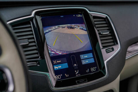 2018 Volvo XC90 T6 Momentum