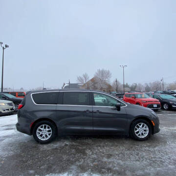 2017 Chrysler Pacifica Touring