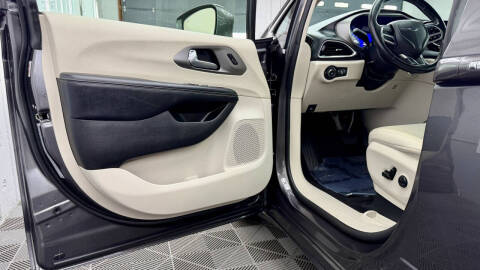 2021 Chrysler Pacifica Touring L