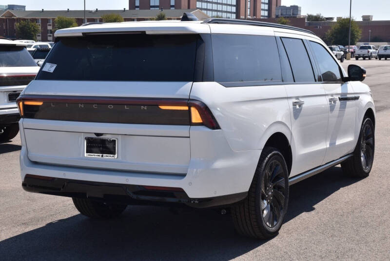 2025 Lincoln Navigator L Reserve