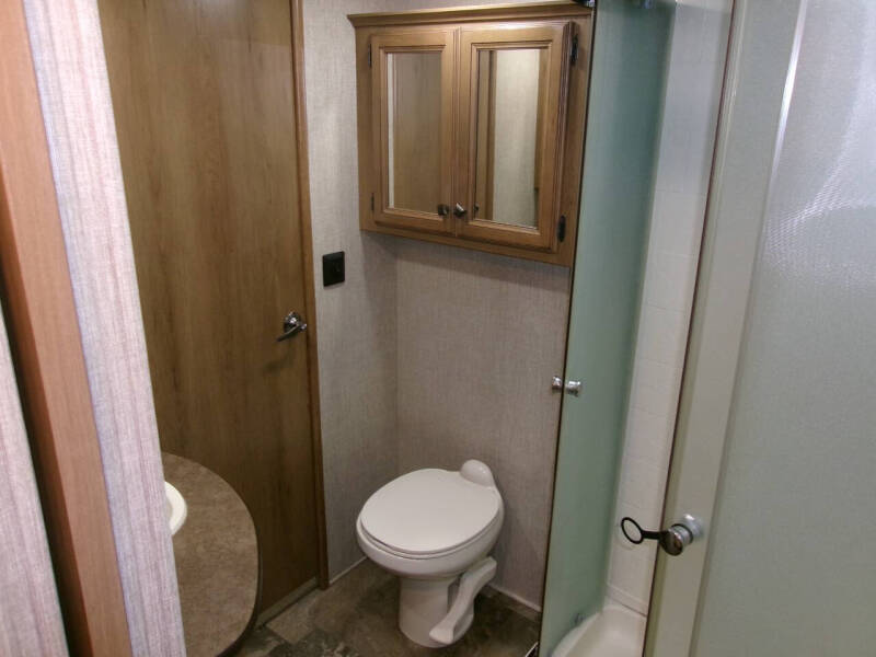 2015 Crossroads RV Cruiser 305RS