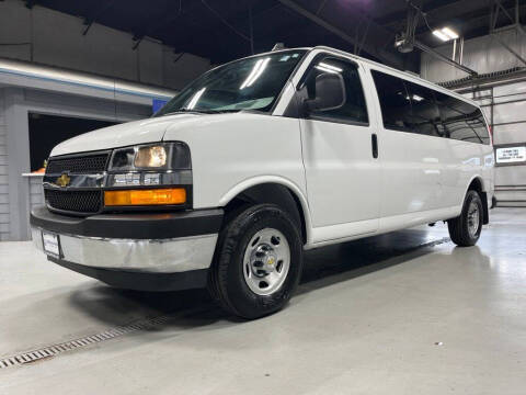 2024 Chevrolet Express LT 3500
