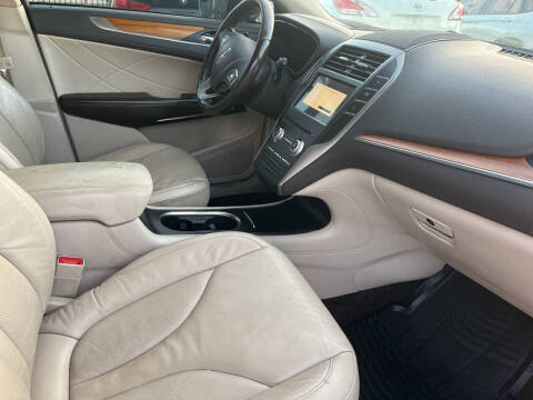 2017 Lincoln MKC Select