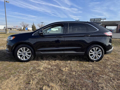 2020 Ford Edge Titanium