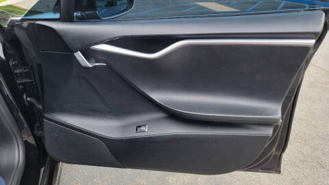 2015 Tesla Model S 70