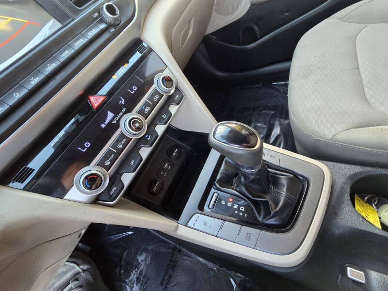 2020 Hyundai Elantra Eco