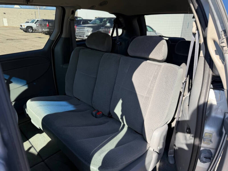 2005 Dodge Grand Caravan SE