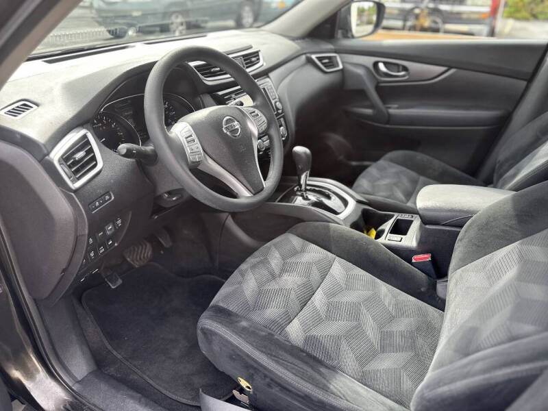 2015 Nissan Rogue SV