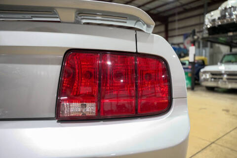 2005 Ford Mustang GT Premium