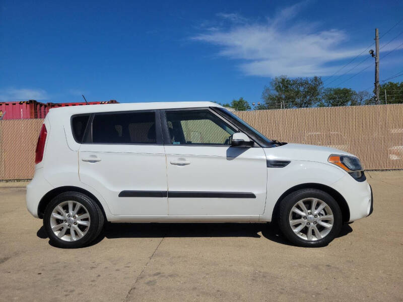 2012 Kia Soul +