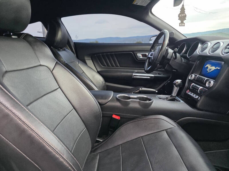 2018 Ford Mustang