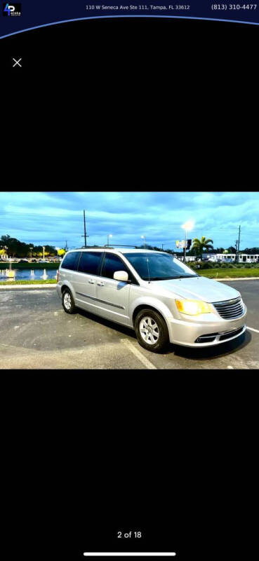 2012 Chrysler Town and Country Touring