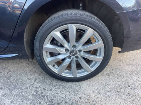 2018 Audi A4 2.0T quattro Premium