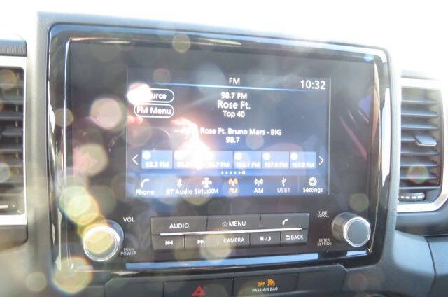 2022 Nissan Frontier SV