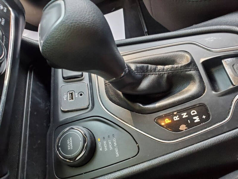 2019 Jeep Cherokee Latitude