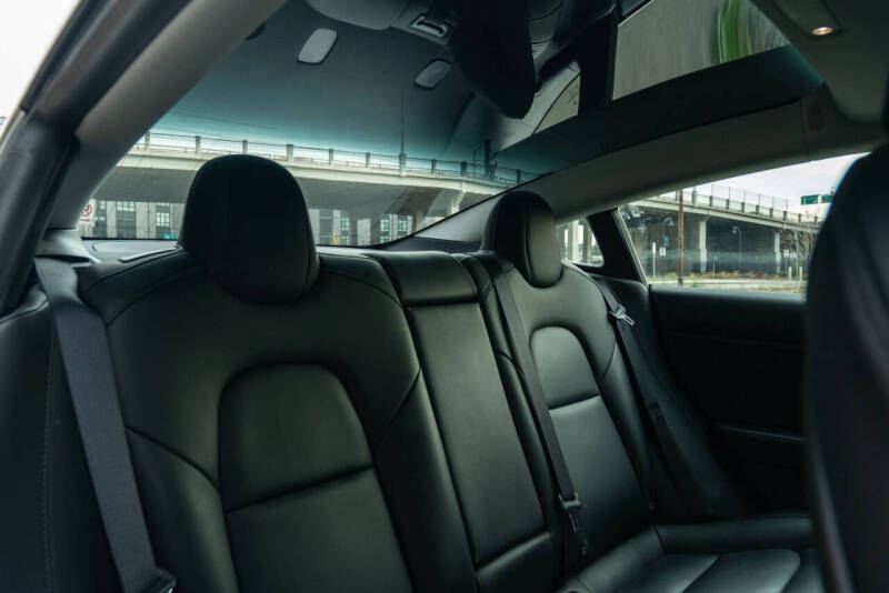 2019 Tesla Model 3 Performance