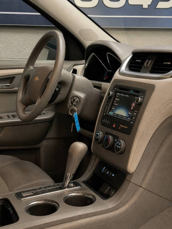 2017 Chevrolet Traverse LS