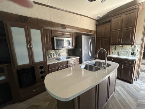 2016 CEDAR CREEK 38EL