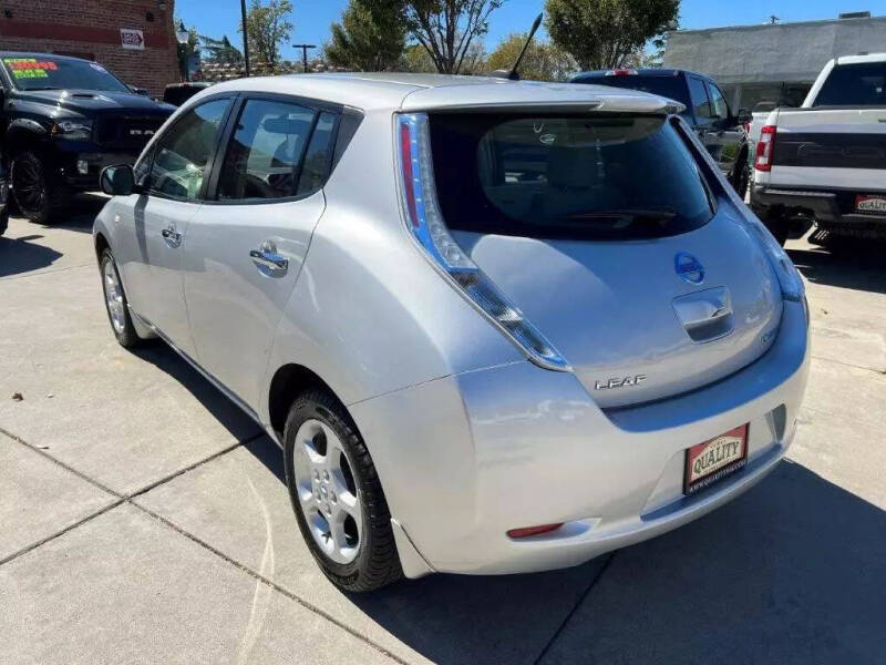 2011 Nissan LEAF