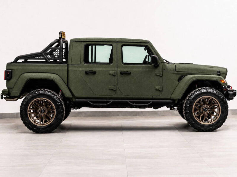 2023 Jeep Gladiator