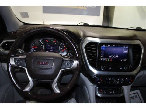2020 GMC Acadia SLE