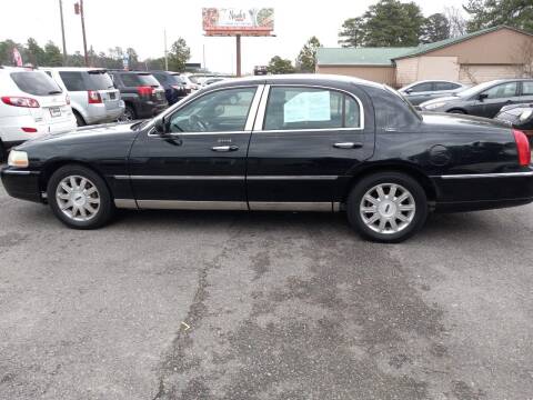 2009 Lincoln Town Car for sale at Auto Credit Xpress in Benton AR