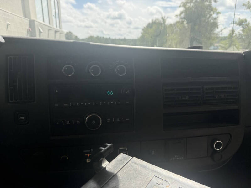 2017 Chevrolet Express 2500