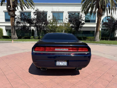 2014 Dodge Challenger SXT