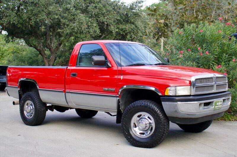 1994 Dodge Ram 2500 for sale at SELECT JEEPS INC in League City TX