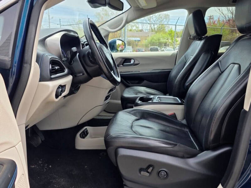 2021 Chrysler Pacifica Touring L