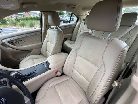 2014 Ford Taurus SEL