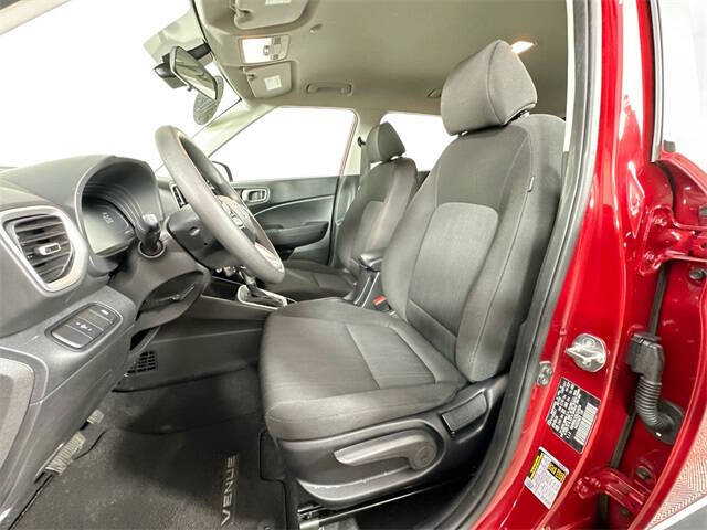 2024 Hyundai Venue SE