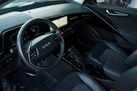 2023 Kia Niro EX