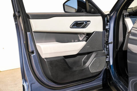 2019 Land Rover Range Rover Velar P250 R-Dynamic SE