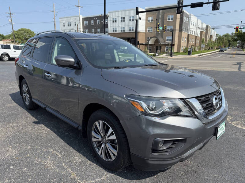 Used 2018 Nissan Pathfinder SL with VIN 5N1DR2MM7JC613115 for sale in Whitehall, OH
