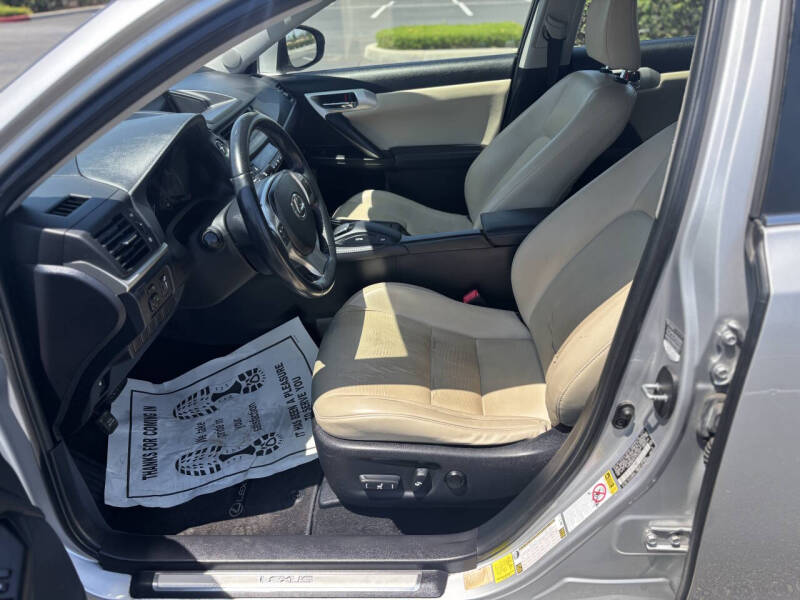 2012 Lexus CT 200h Premium