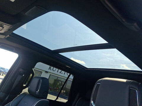 2022 Cadillac Escalade Premium Luxury