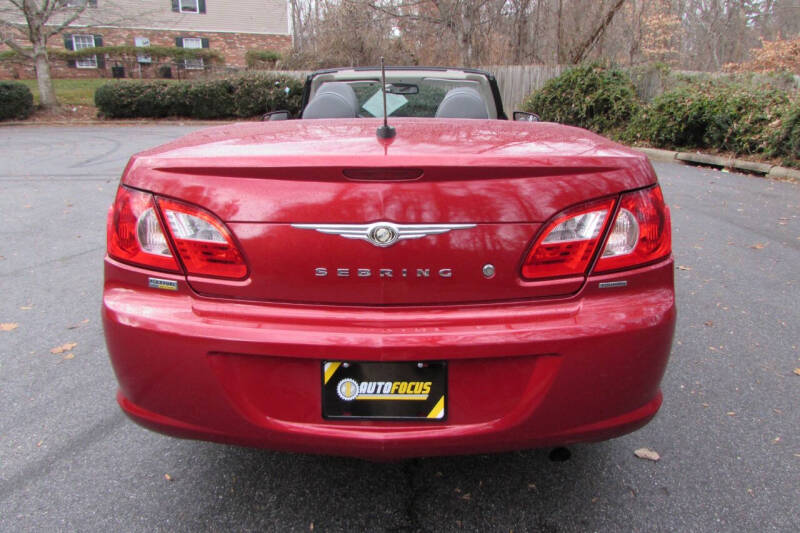 2008 Chrysler Sebring Touring photo 4