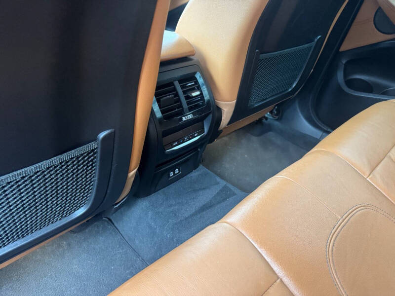 2021 BMW X4 xDrive30i