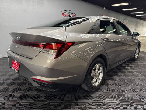 2021 Hyundai Elantra SE