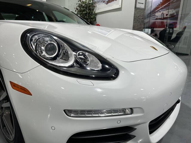 2016 Porsche Panamera