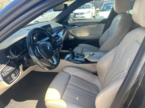 2017 BMW 5 Series 530i