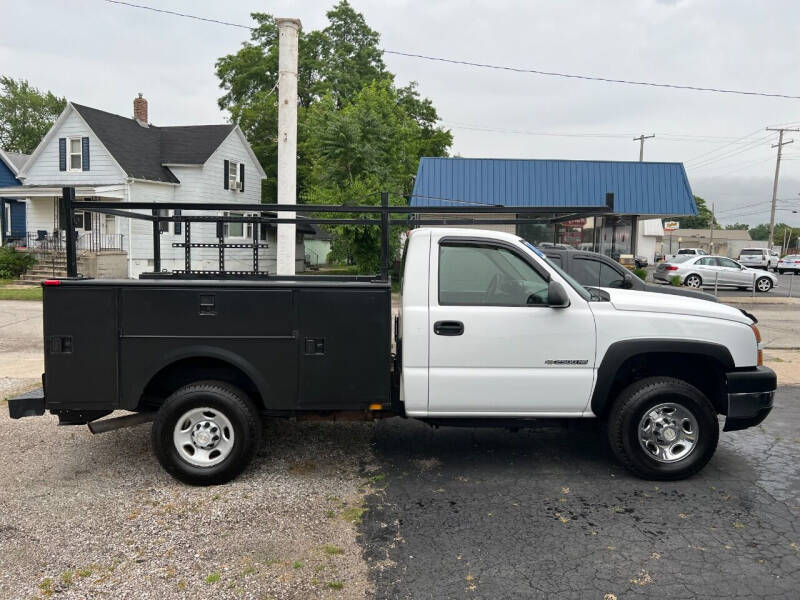 2006 Chevrolet Silverado 2500HD for sale at GREAT DEALS ON WHEELS in Michigan City IN