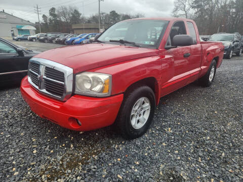 2005 Dodge Dakota for sale at CRS 1 LLC in Lakewood NJ