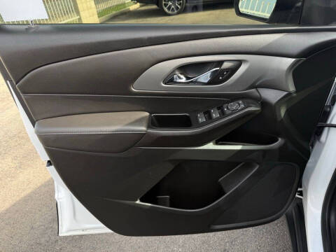 2023 Chevrolet Traverse LT